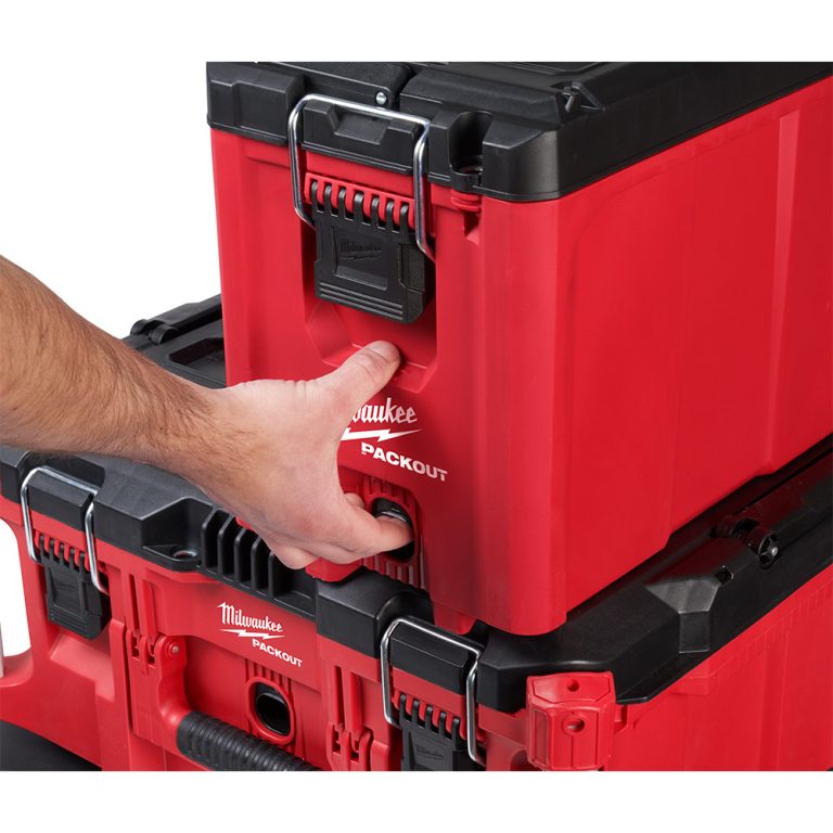 MILWAUKEE PACKOUT Compact TOOL BOX with Dividers and Tray 75lb