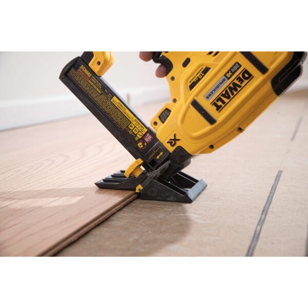 DEWALT® 20V MAX* XR® 18 GA Cordless Flooring Stapler Contractor Cave Tools