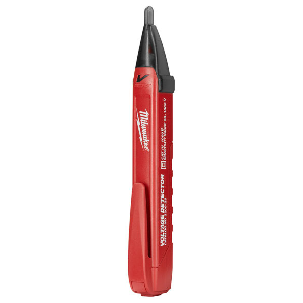 MILWAUKEE® Voltage Detector With LED 1
