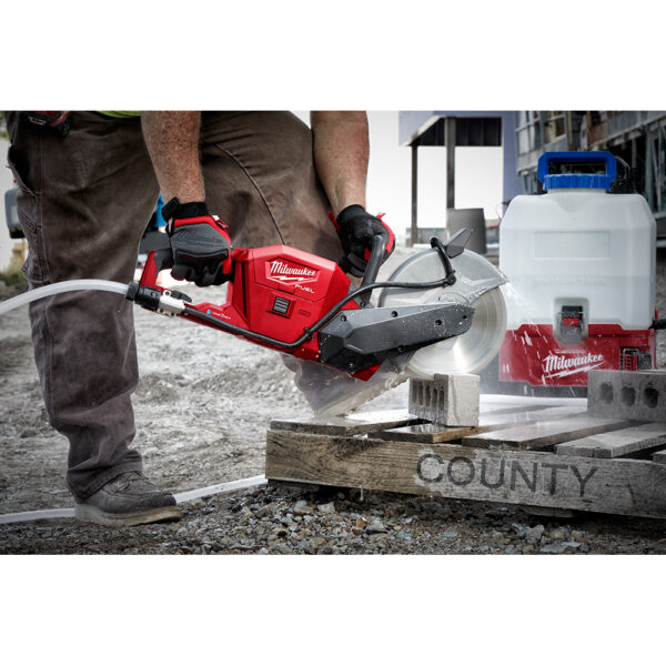 MILWAUKEE M18 FUEL™ 9&quot; Cut-Off Saw w/ ONE-KEY™ (Tool Only) 9