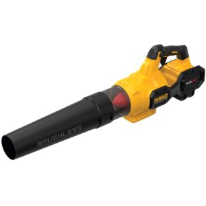 This Dewalt 60V Max FLEXVOLT cordless leaf blower produces up to 600 cfm of air volume and comes with with a variable-speed trigger and speed lock.