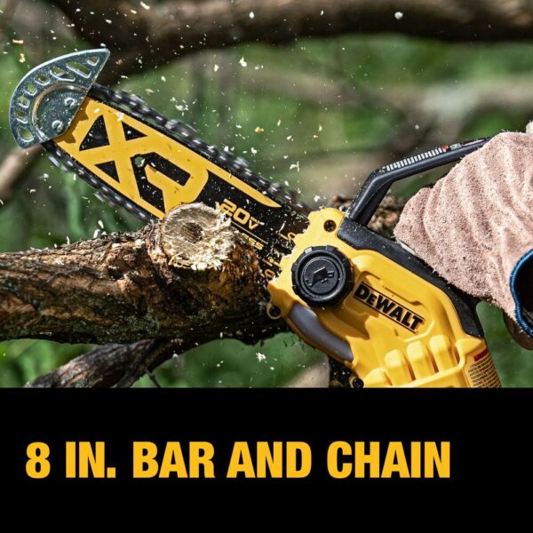 DEWALT 20V MAX* 8 in. Brushless Cordless Pruning Chainsaw Kit w/3 Ah Battery 5
