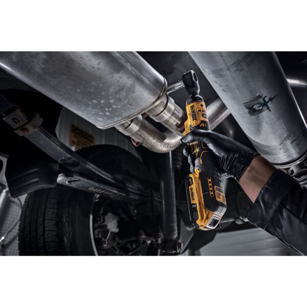 DEWALT ATOMIC COMPACT SERIES™ 20V MAX* Brushless 3/8&quot; Ratchet (Tool Only) 4