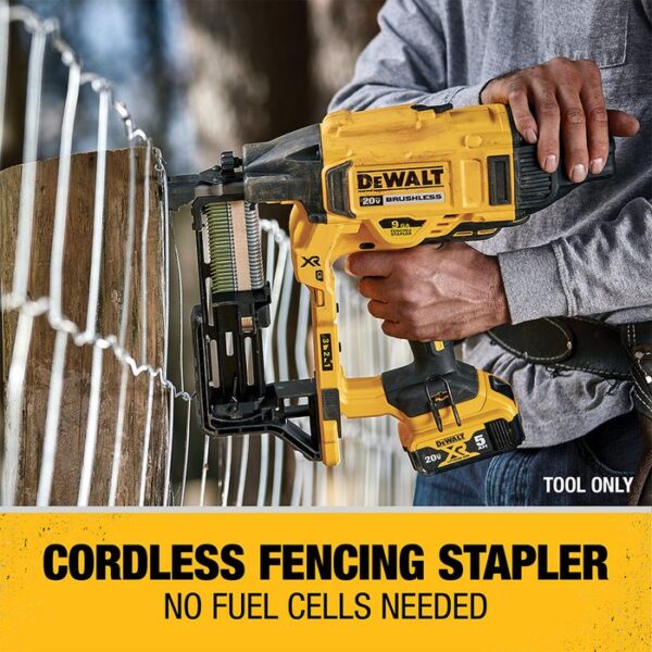 DEWALT® 20V MAX* XR 9 Gauge Cordless Fencing Stapler (Tool Only) 4
