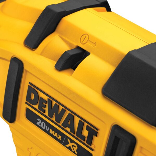 DEWALT 20V MAX* XR® 16 GA Angled Finish Nailer - Tool Only 3