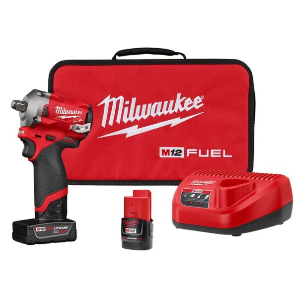 MILWAUKEE M12 FUEL™ Stubby 1/2&quot; Impact Wrench Kit 1