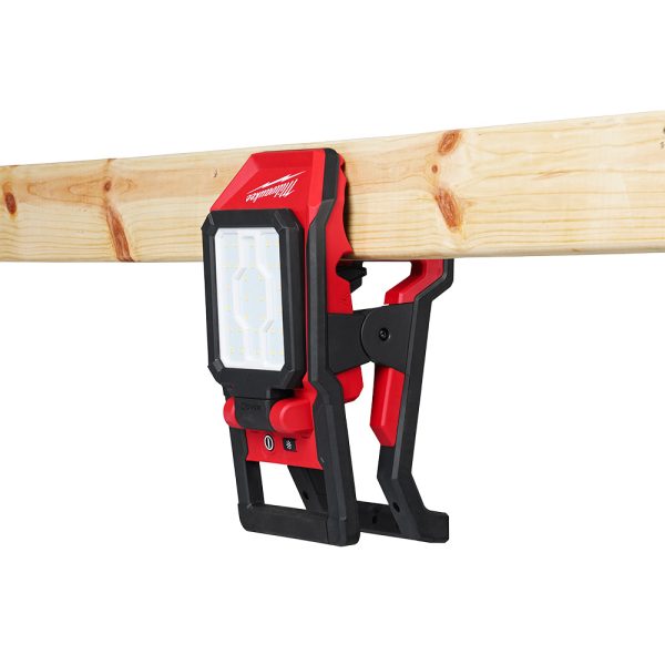 MILWAUKEE M18™ ROVER™ Clamping Flood Light 2