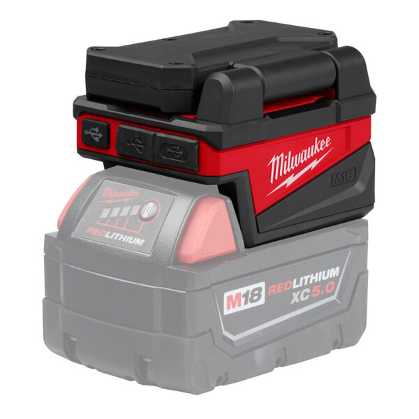 MILWAUKEE M18™ ROVER™ Compact Folding Flood Light w/ USB Charging - Image 4