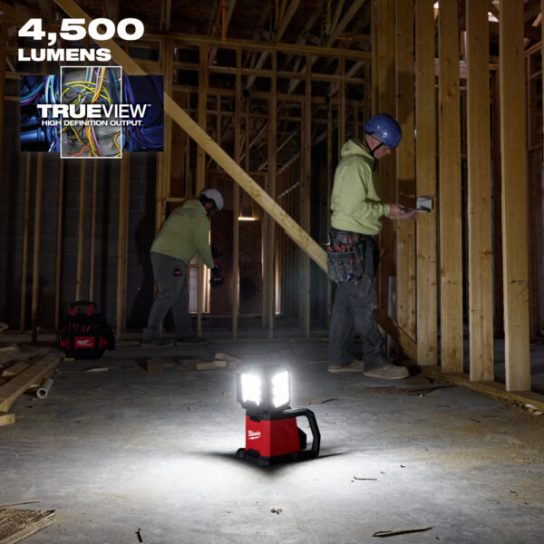 MILWAUKEE M18™ ROVER™ Dual Power Triple-Panel Flood & Area Light 6