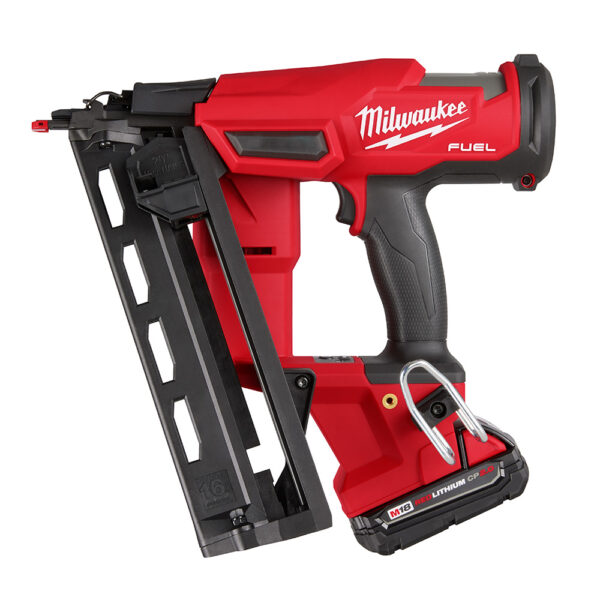 MILWAUKEE M18 FUEL™ 16 Gauge Angled Finish Nailer Kit 1