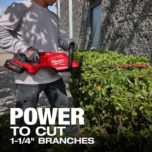 MILWAUKEE M18 FUEL™ 24" Hedge Trimmer - Image 5