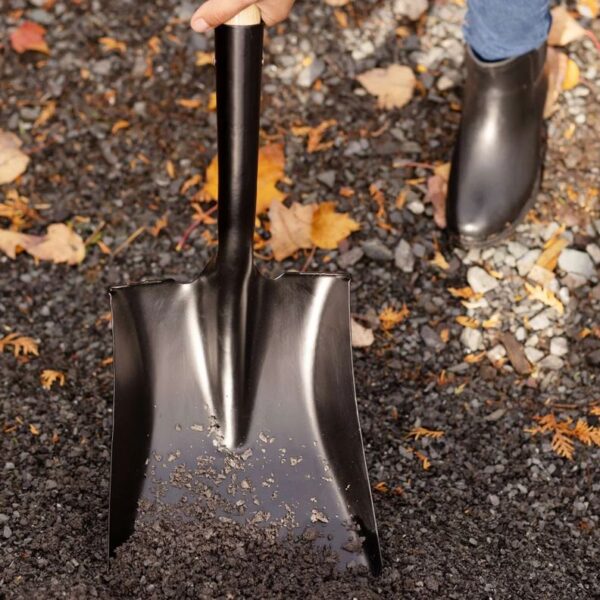 GARANT 9-1/2" Square Point Shovel w/Wooden handle, Tempered Steel - Image 3