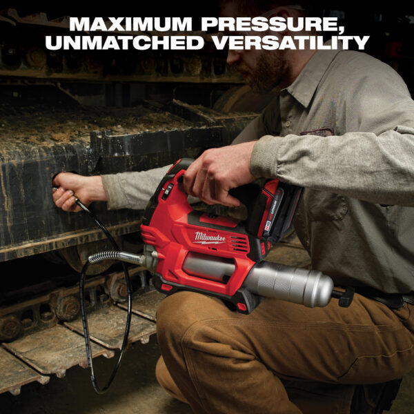 MILWAUKEE M18™ Cordless 2-Speed Grease Gun (Tool Only) - Image 8