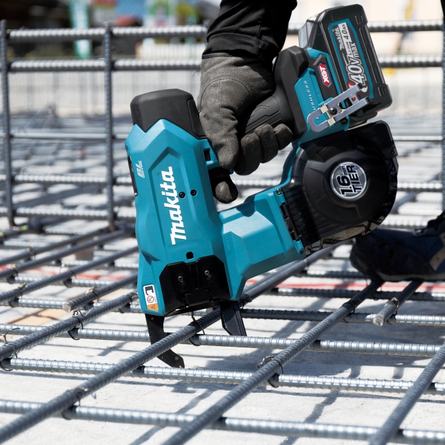 MAKITA 40Vmax XGT Brushless Rebar Tying Tool, 2.5Ah x2Kit - Image 4