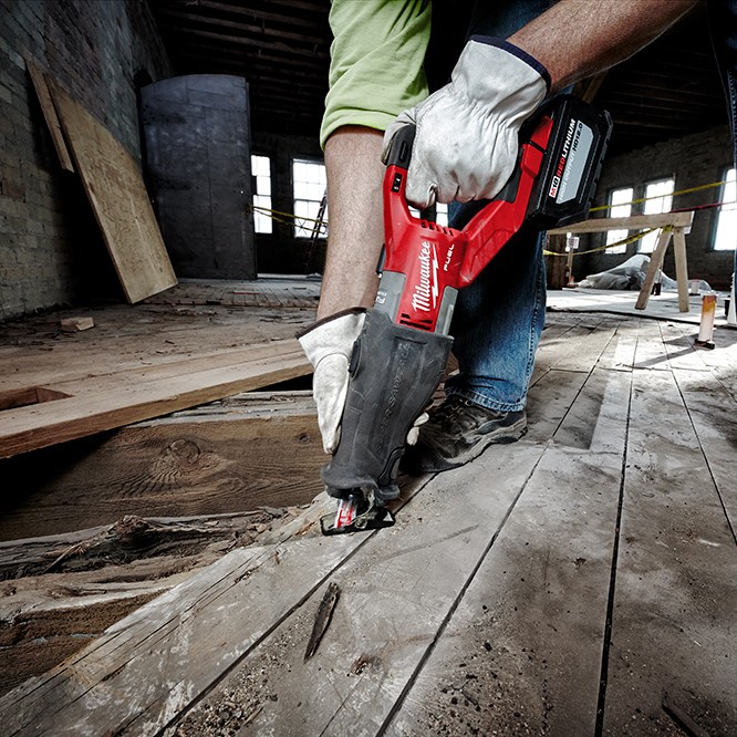 MILWAUKEE® 12" SAWZALL® The AX™ Nail Embedded Wood Blades 5/PK - Image 6