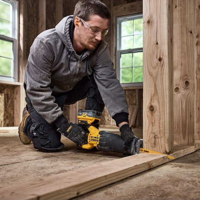 DEWALT® 12" Recip Saw Blade Wood 6 TPI - Image 8