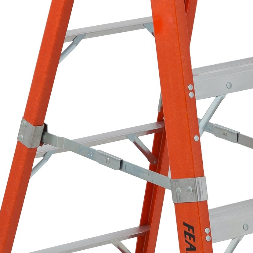 Featherlite 6808-AA fibreglass stepladder close-up of wrap-around spreader braces and aluminum steps, showing hinge hardware and rail connection detail